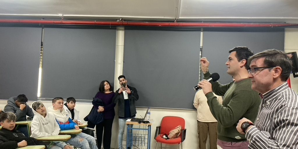 7F5469EB-D2DE-418B-831C-10573DC5BBDF_1_105_c